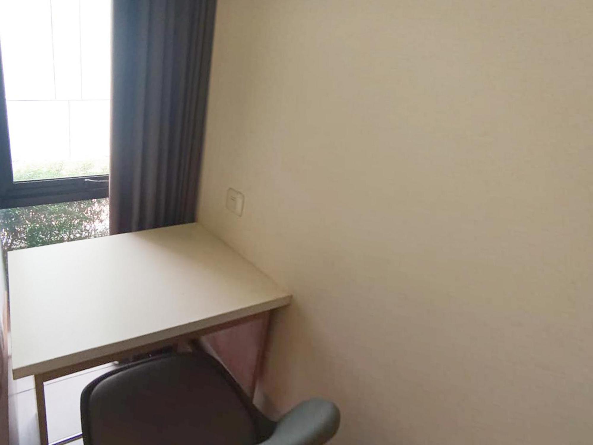 Отель Ofo Kost Premium Kampung Inggris Pare Syariah Mitra Reddoorz Экстерьер фото