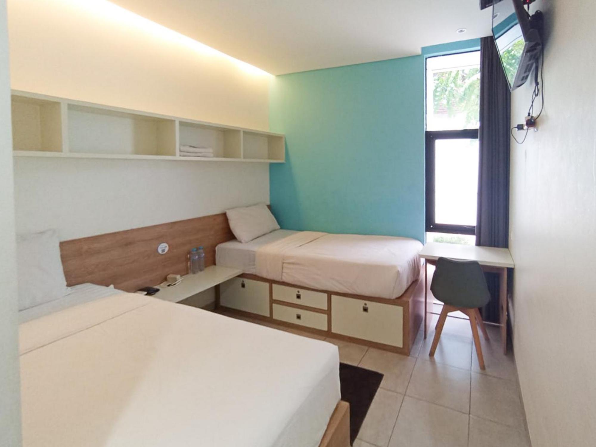 Отель Ofo Kost Premium Kampung Inggris Pare Syariah Mitra Reddoorz Экстерьер фото